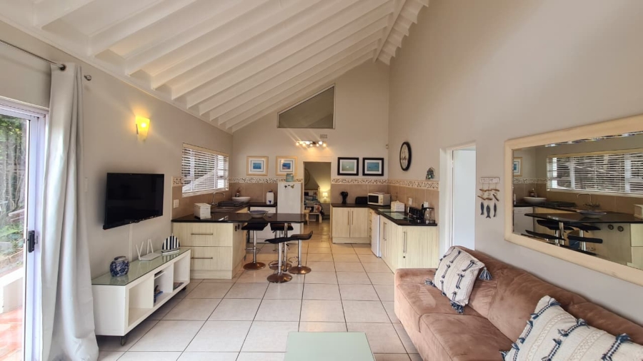 5 Bedroom Property for Sale in Kenton On Sea Eastern Cape